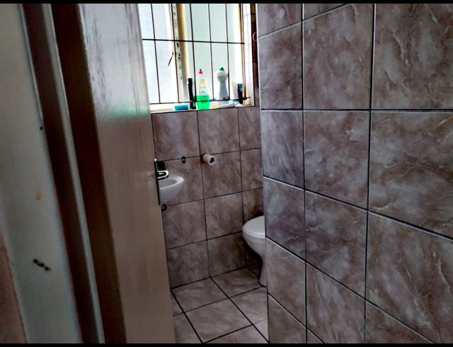 5 BEDROOM HOUSE FOR SALE IN BRACKENDOWNS